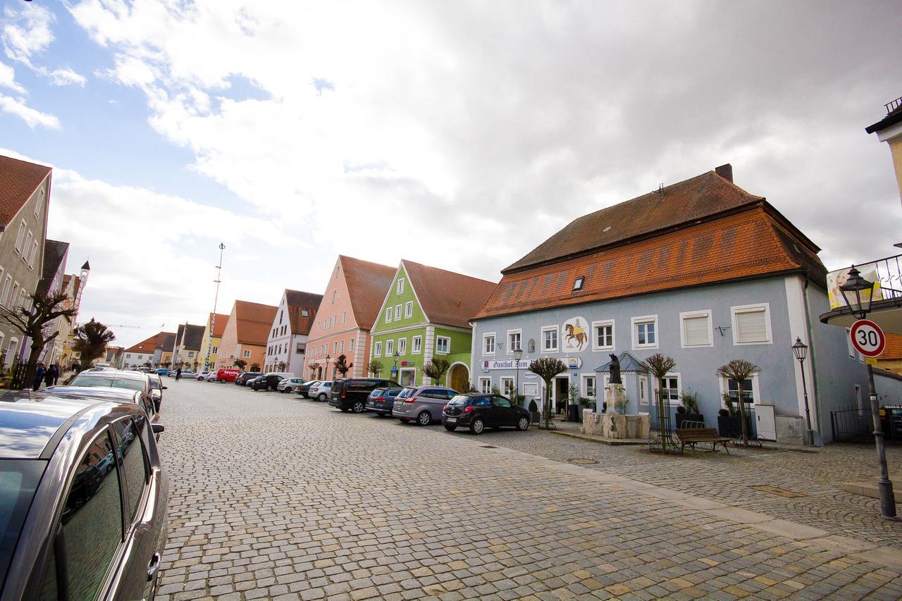 Pension "Zum Raubritter" Langquaid Exterior foto